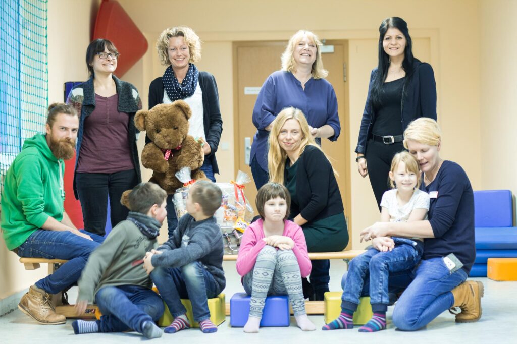 Optik Sagawe beim DRK Rostock Hilfe für Kinder